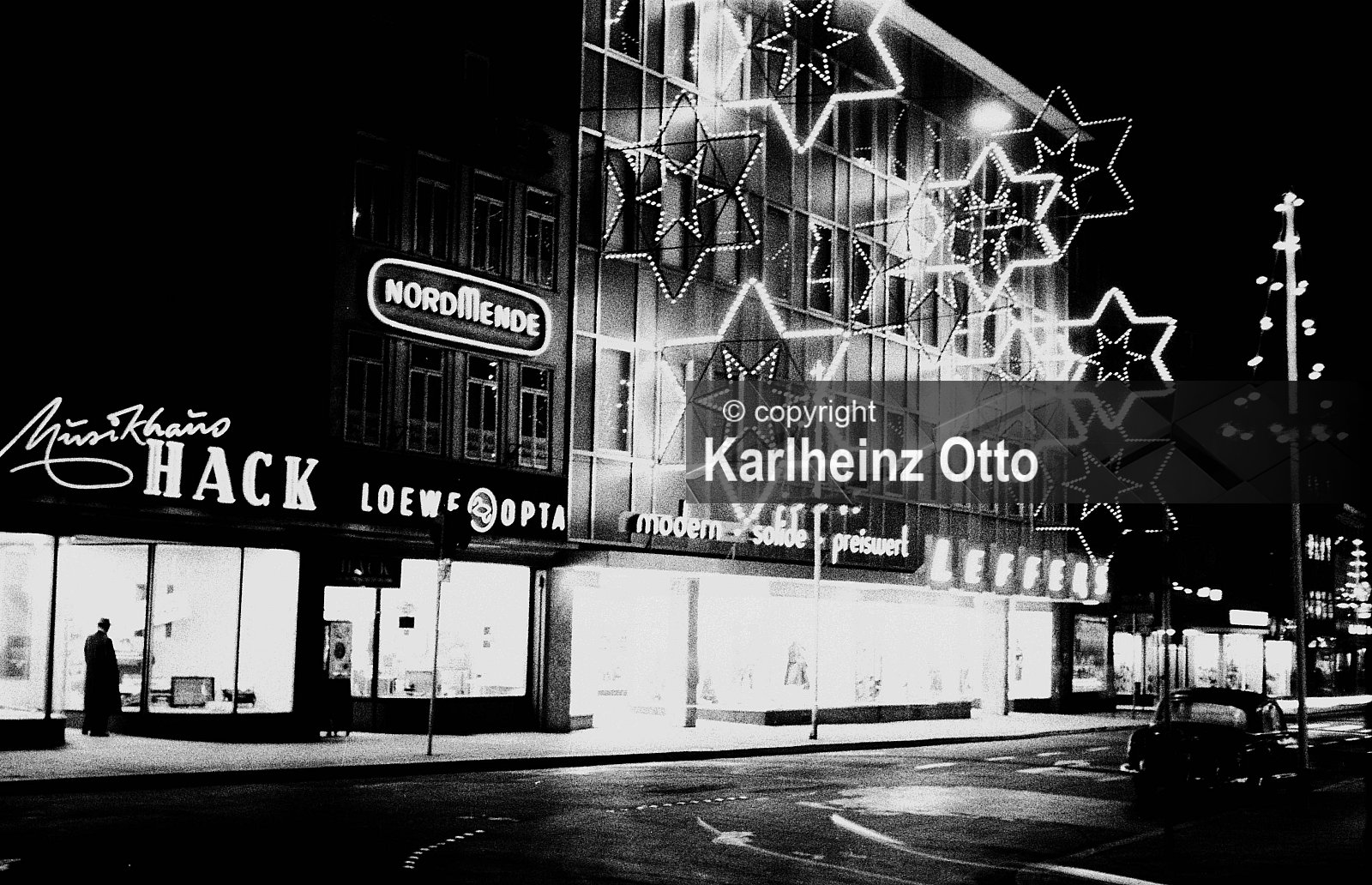 Weihnachtsbeleuchtung 1963  Gronerstr.
Kaufhaus Leffers - GÖTTINGEN FOTOS VON 1960 - 1964